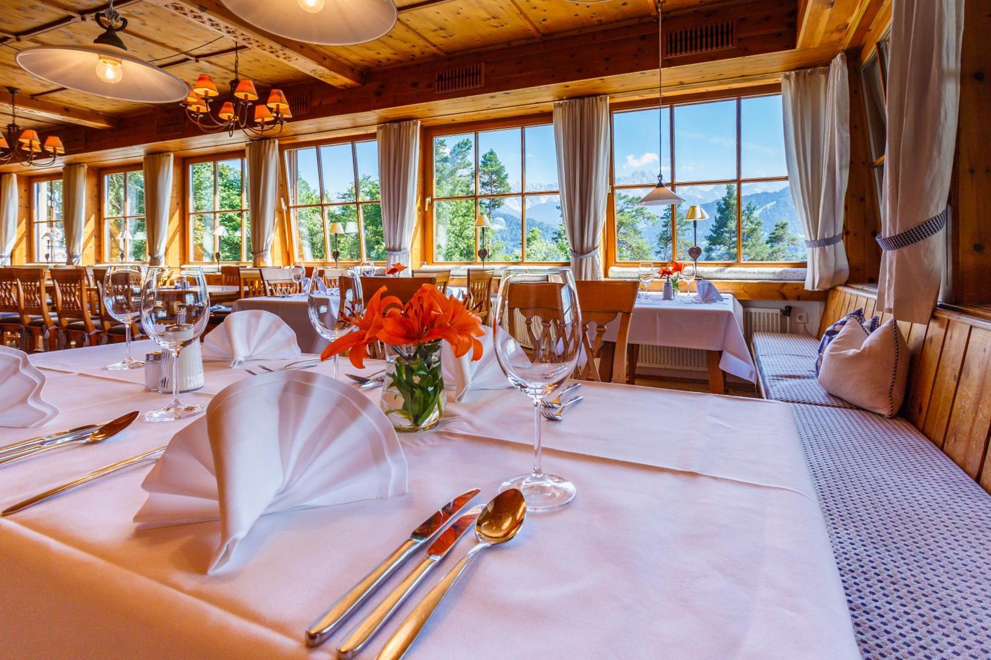 Landkomforthotel Panorama & Restaurant Bella Vista Garmisch-Partenkirchen Exterior foto